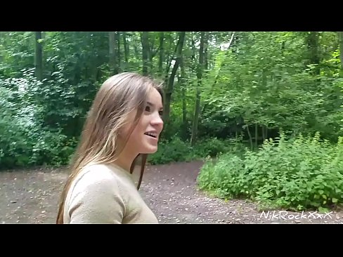 ❤️ Na ba da shawara ga Evelina cewa mu yi fuck a wurin jama'a! Tace eh. Sai na bata ta a jaki na cusa mata baki. Sai taji haushin kanta. ☑ Batsa na Rasha ️❤
